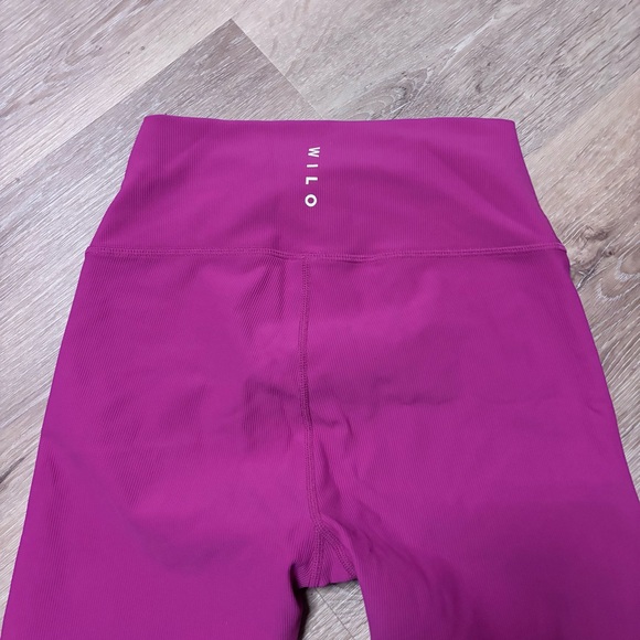 Will the label ribbed knit Pink Leggings size medium - Picture 2 of 3